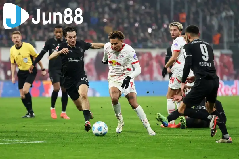 Trận đấu giữa Monchengladbach gặp RB Leipzig hứa hẹn sẽ rất hấp dẫn. (Ảnh: Internet)